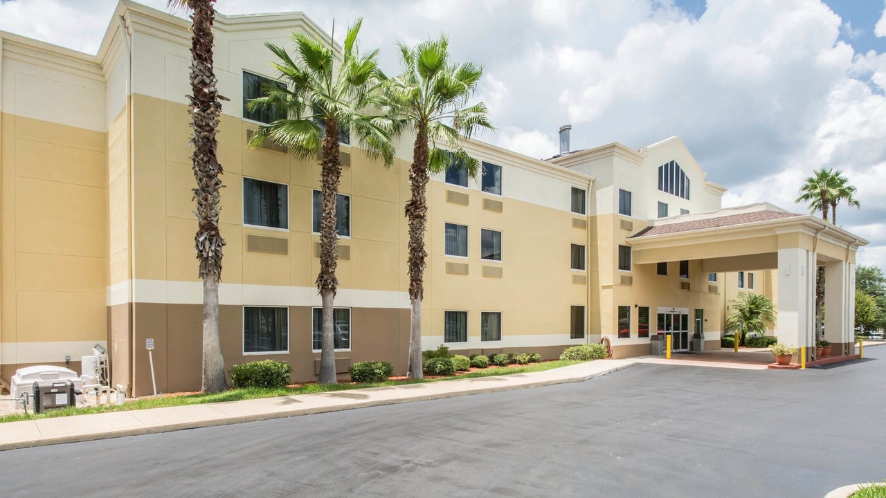 Photo of Buildings in DeLand
