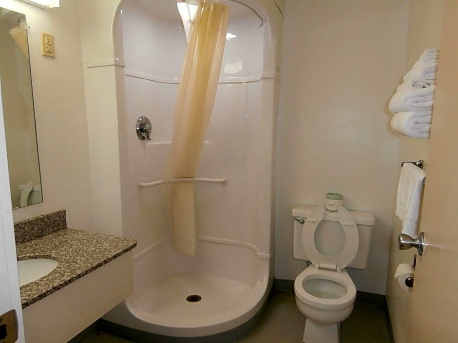 Photo of Bathroom in Lake City