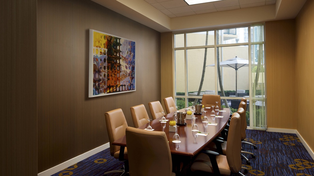 Photo of Livingroom in Downtown