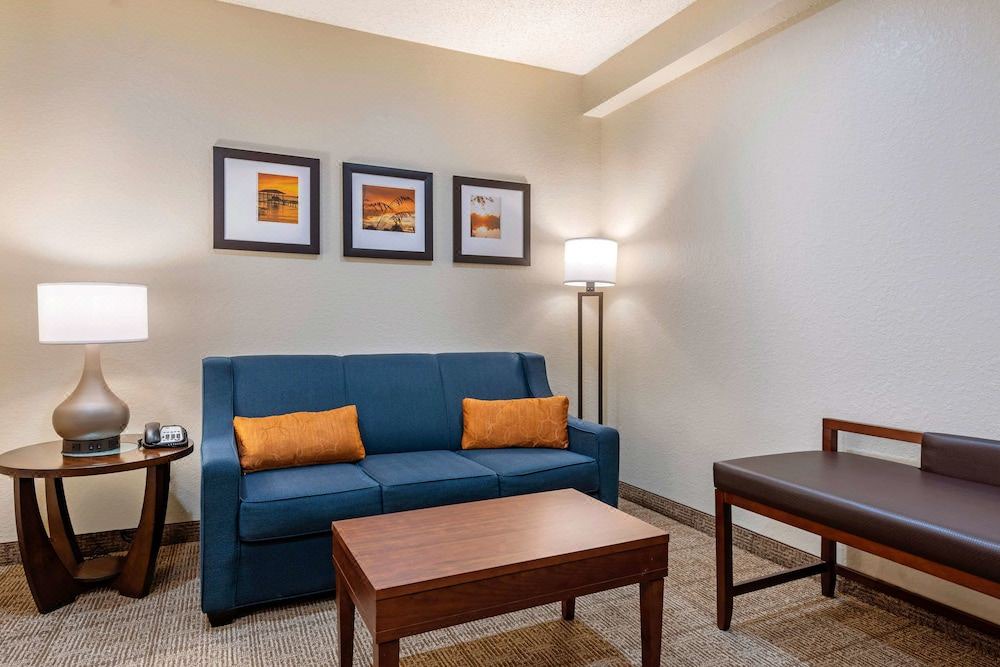 Photo of Livingroom in North Orange
