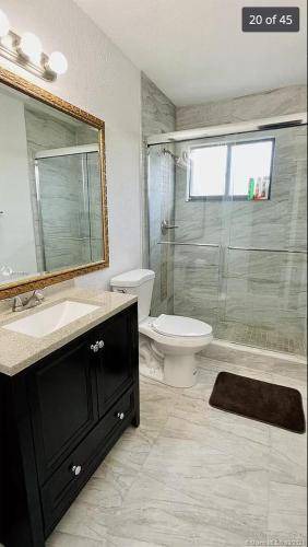 Photo of Bathroom in Miramar