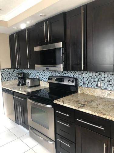 Photo of Kitchen in Royal Poinciana