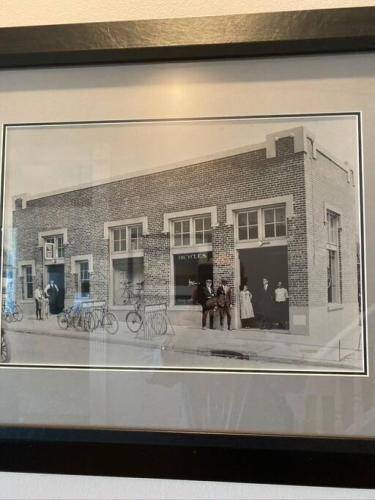 Photo of Others in Old East Hill