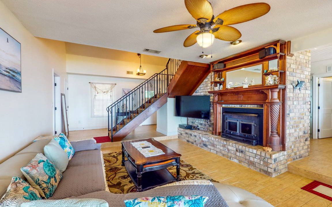 Photo of Livingroom in Florida Panhandle