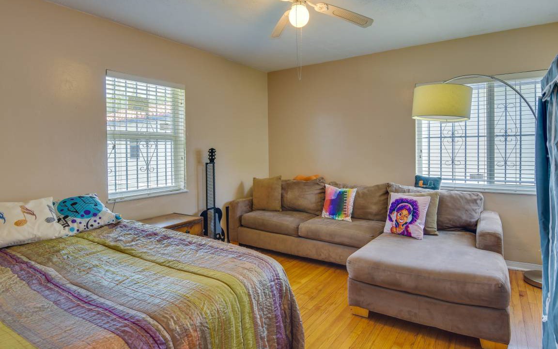 Photo of Bedroom in El Portal