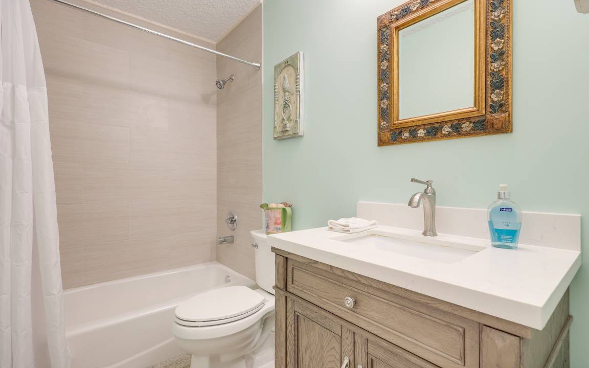 Photo of Bathroom in Isle of Palms