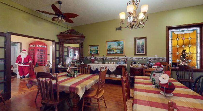 Photo of Livingroom in Titusville