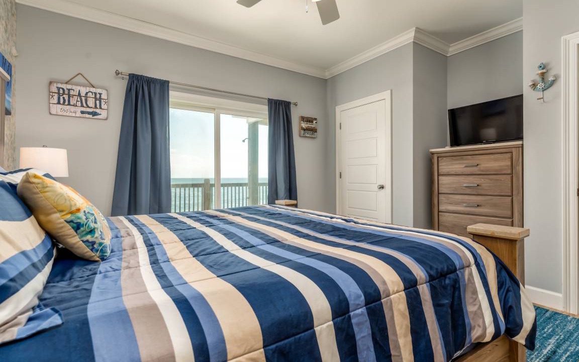 Photo of Bedroom in Dauphin Island