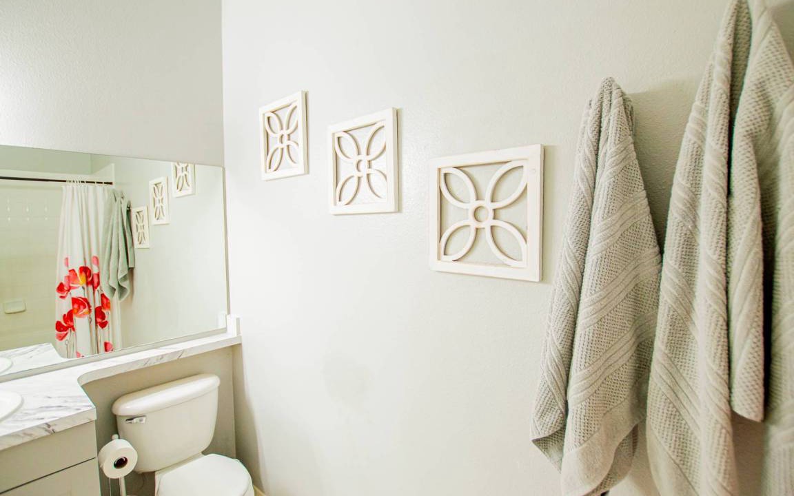 Photo of Bathroom in Meadow Pointe
