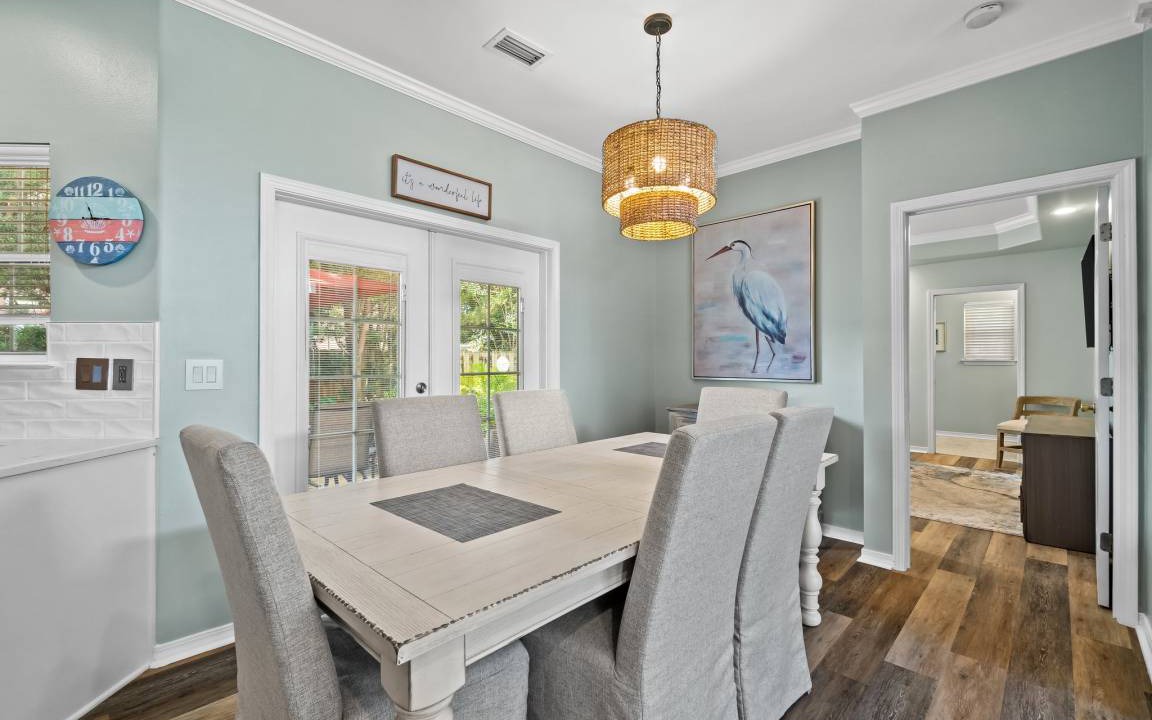 Photo of Others in Avalon Beach Estates