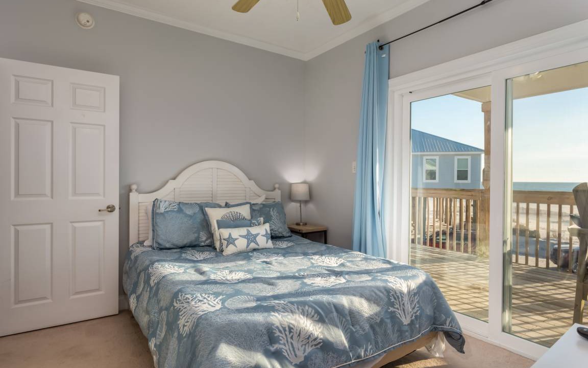 Photo of Bedroom in Dauphin Island