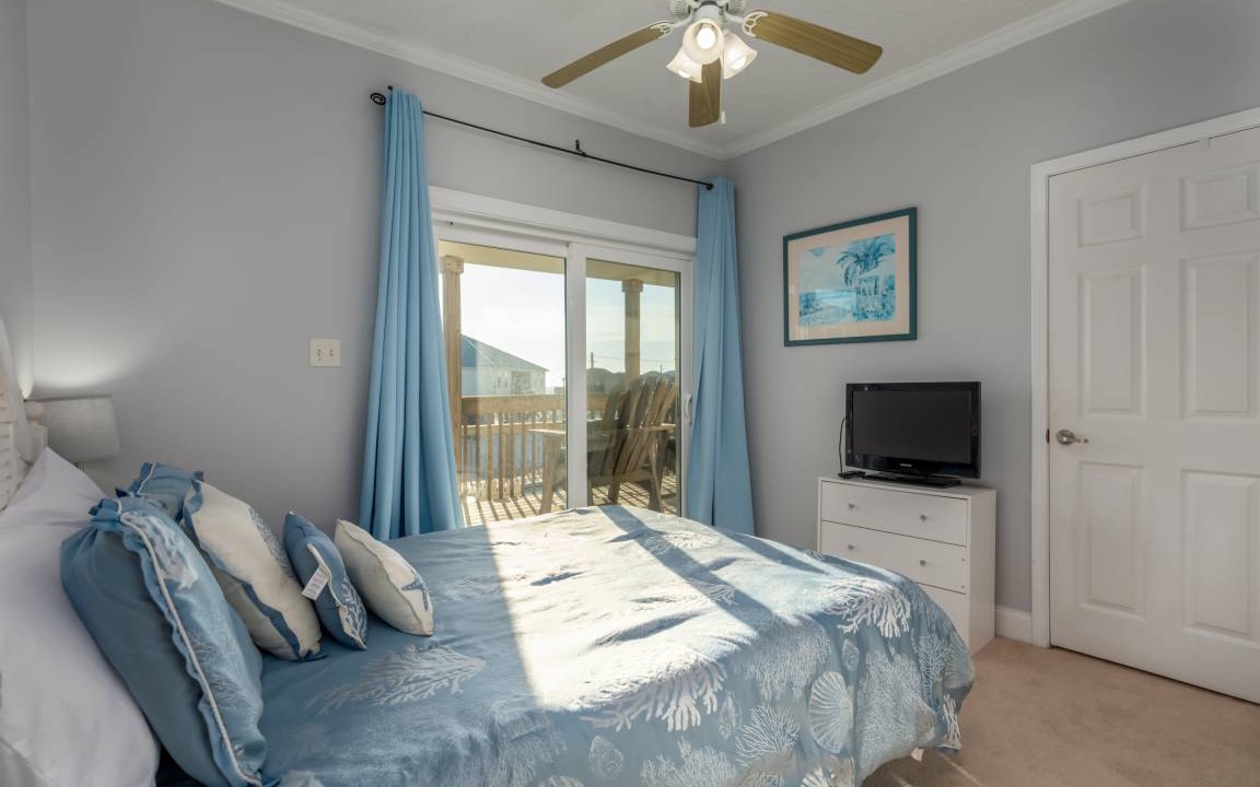 Photo of Bedroom in Dauphin Island