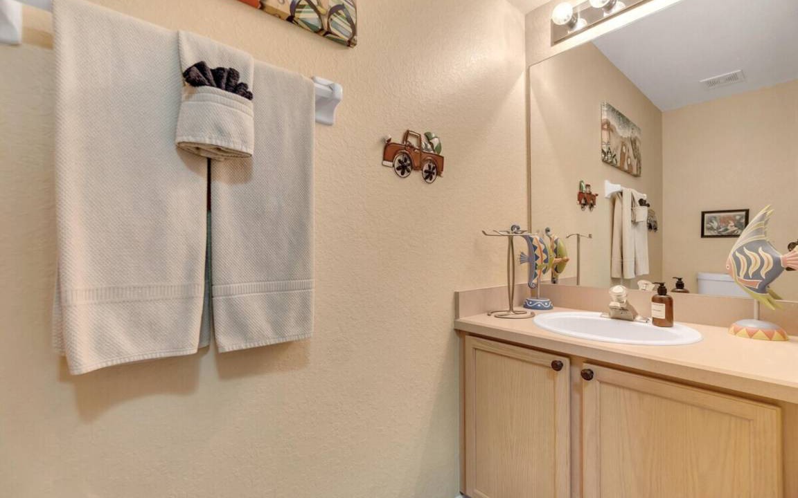 Photo of Bathroom in Bridgewater Crossing