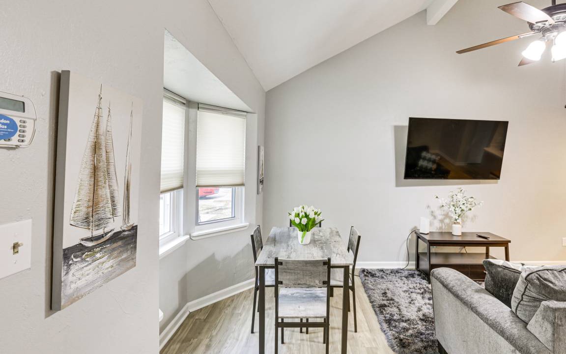Photo of Livingroom in Tallahassee