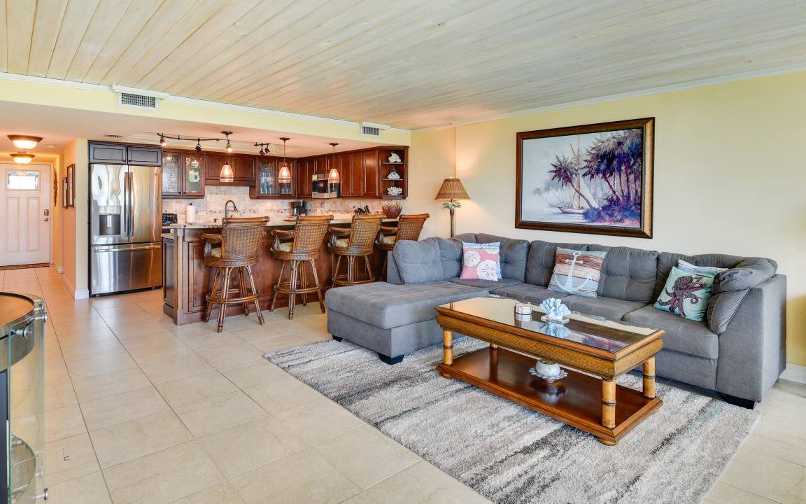 Photo of Livingroom in Butler Beach