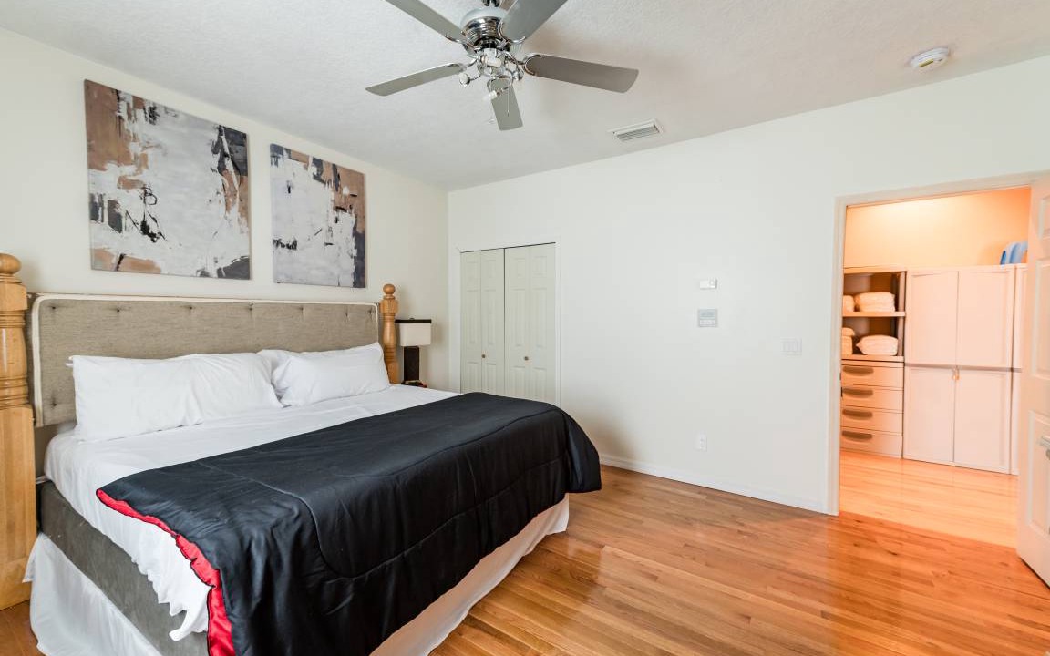 Photo of Bedroom in Interchange Square