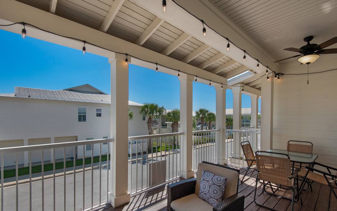 Photo of Patio Balcony in Crystal Beach