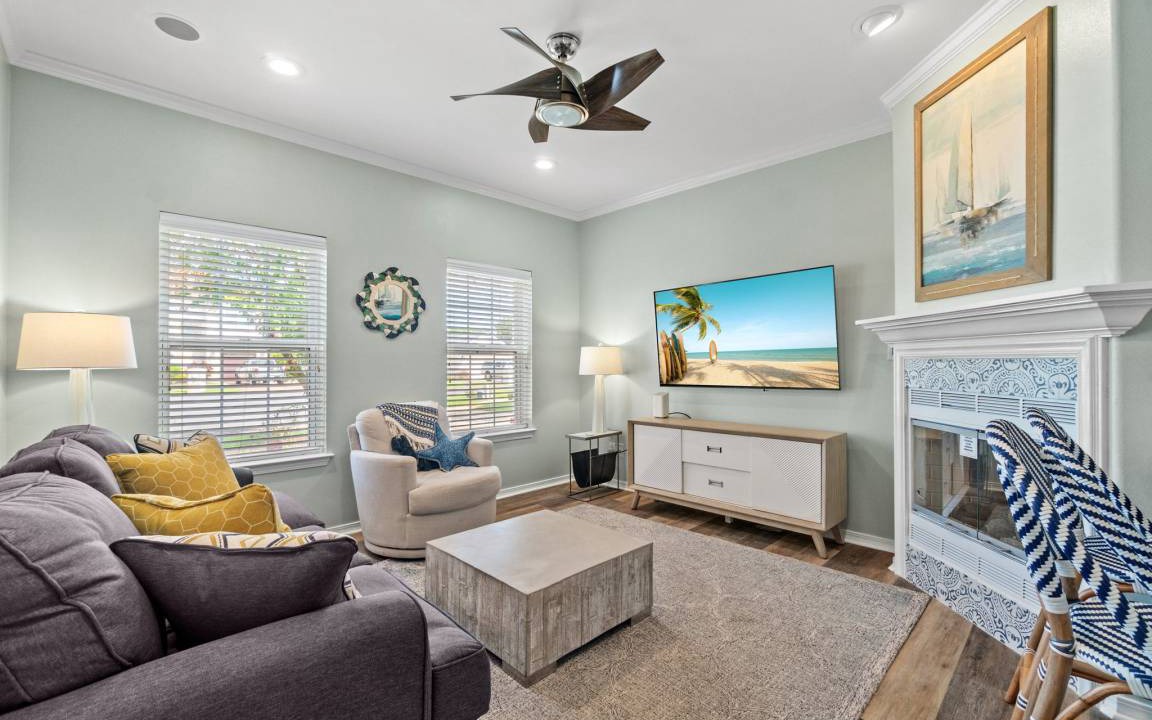 Photo of Others in Avalon Beach Estates