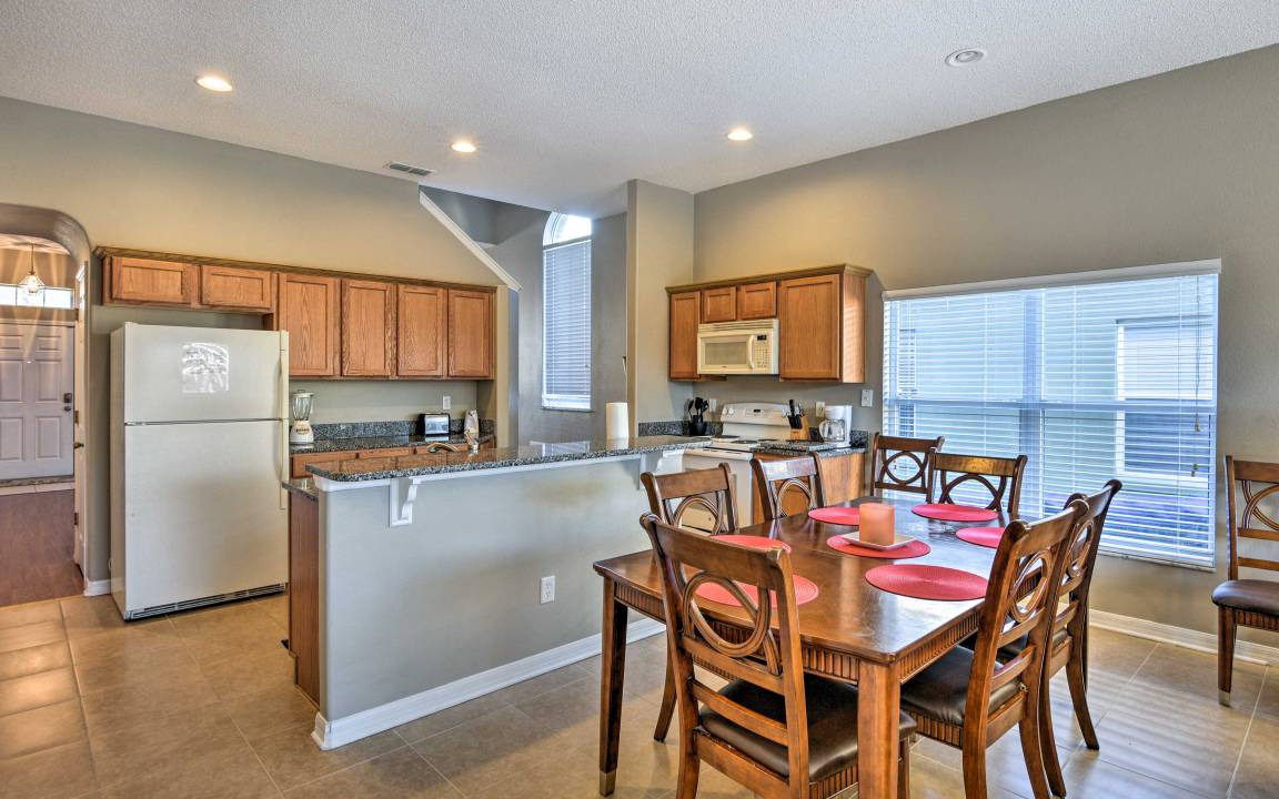 Photo of Livingroom in Four Corners
