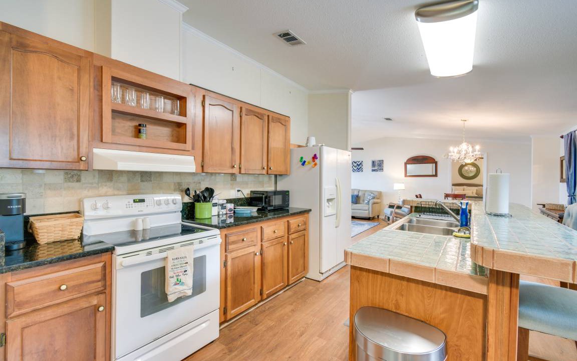 Photo of Kitchen in Doctors Inlet