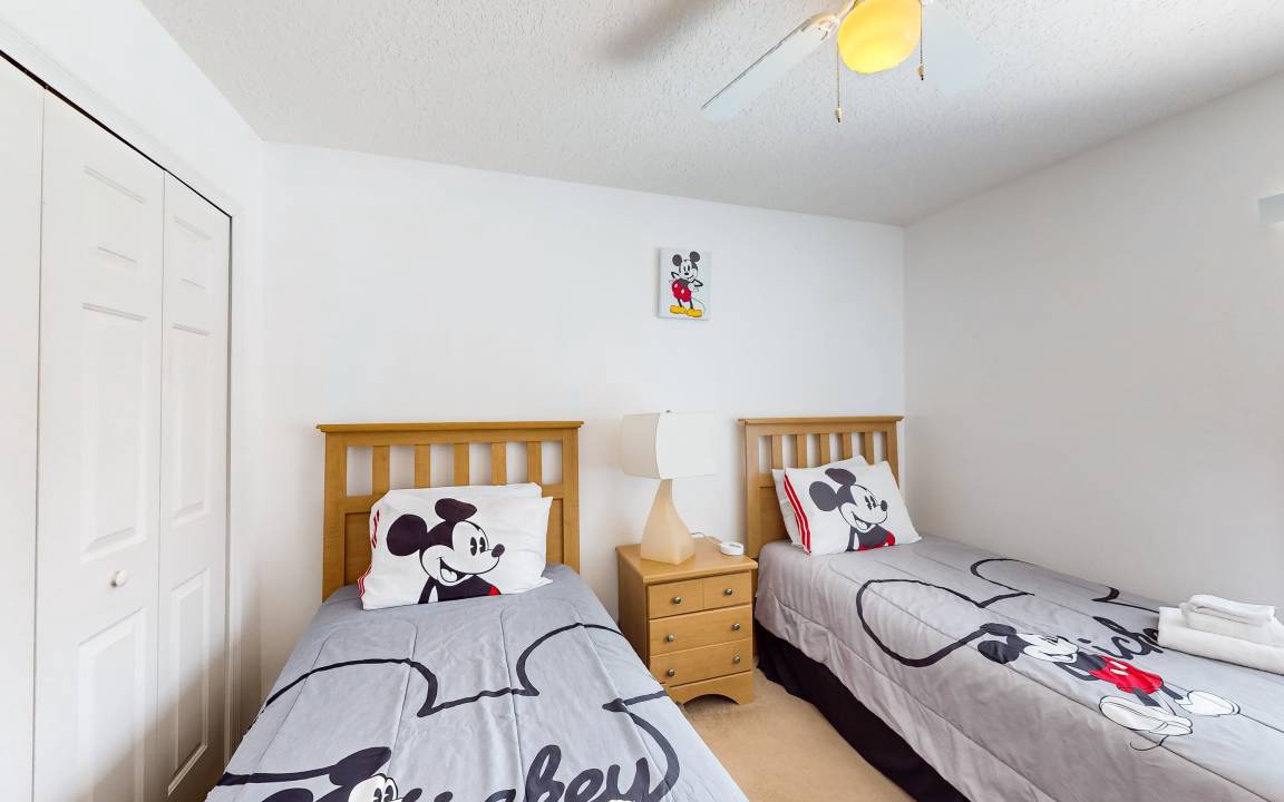 Photo of Bedroom in Lindfields