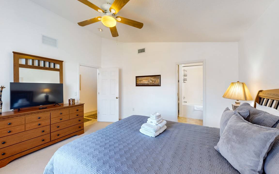 Photo of Bedroom in Lindfields