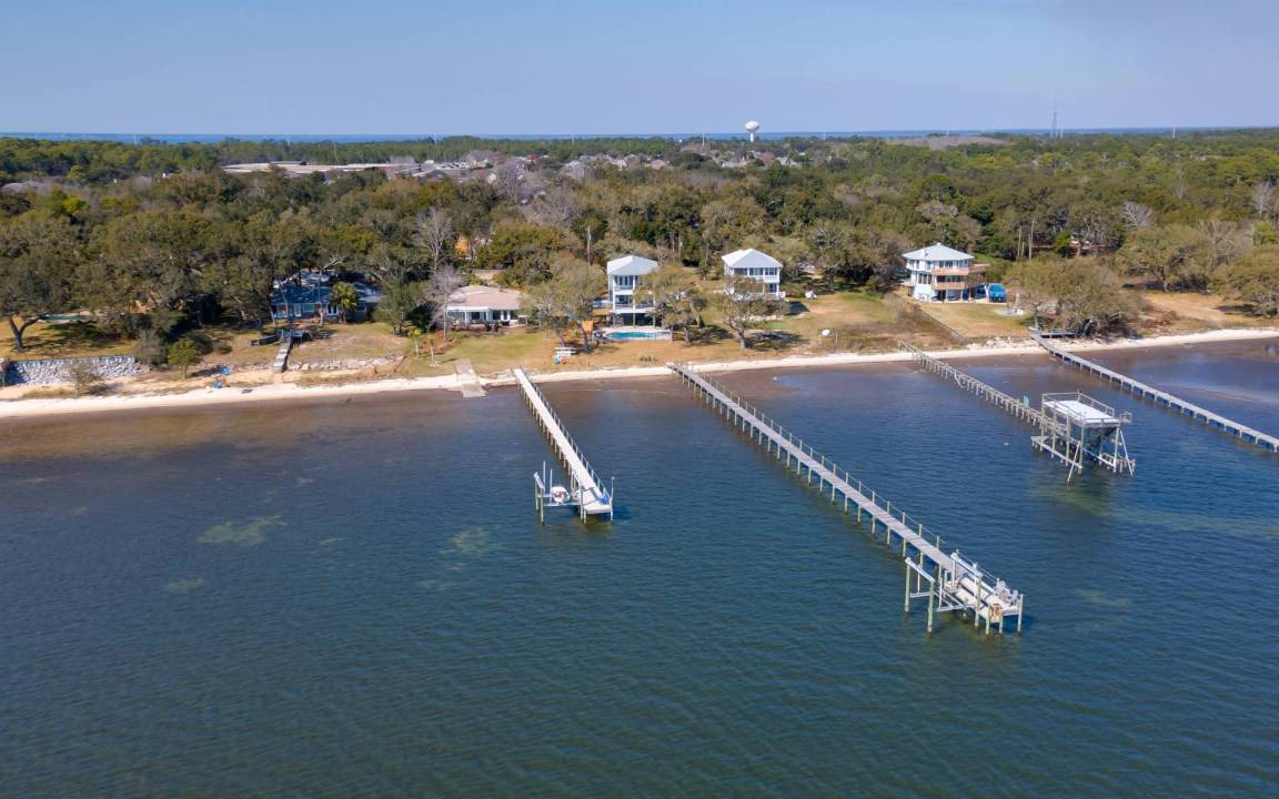Photo of Others in Gulf Breeze