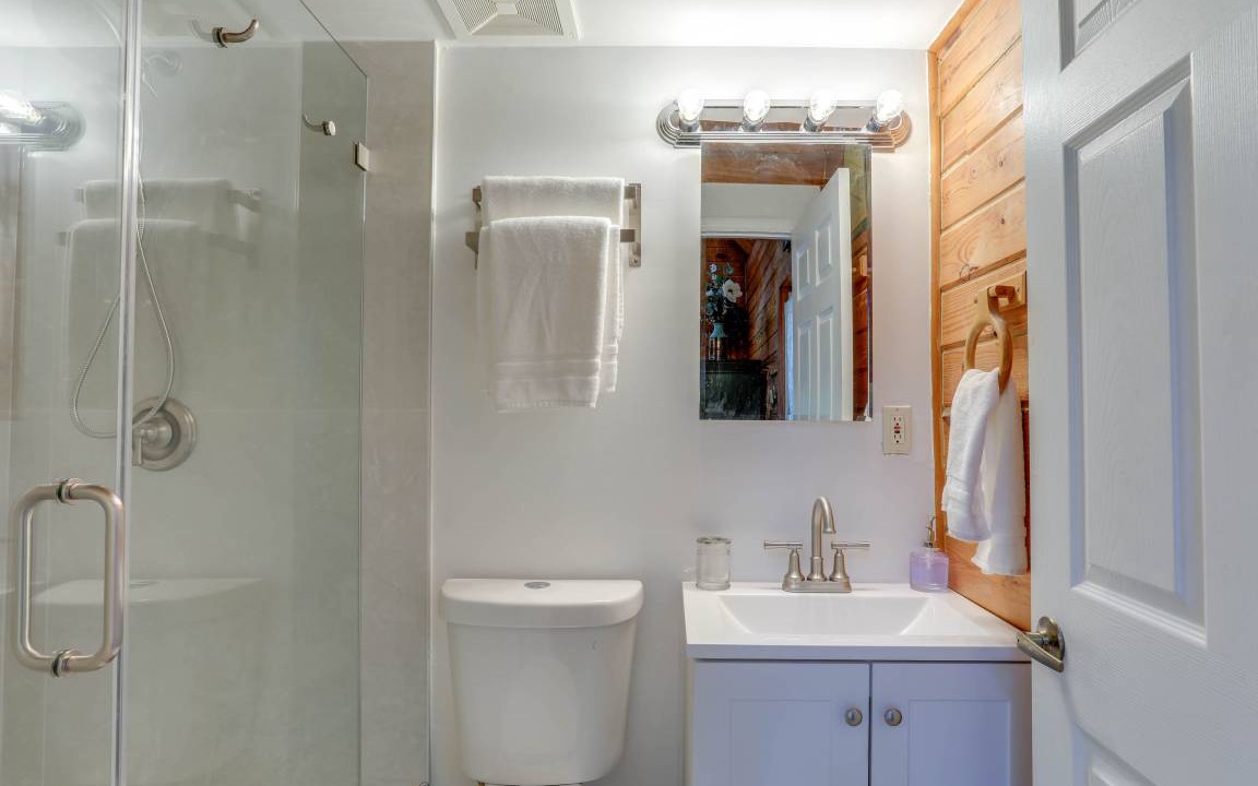 Photo of Bathroom in Okeechobee