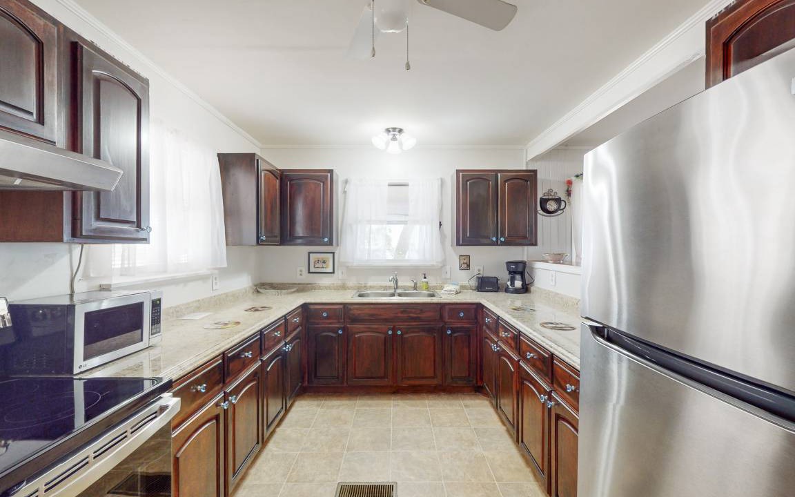 Photo of Kitchen in Eastpoint