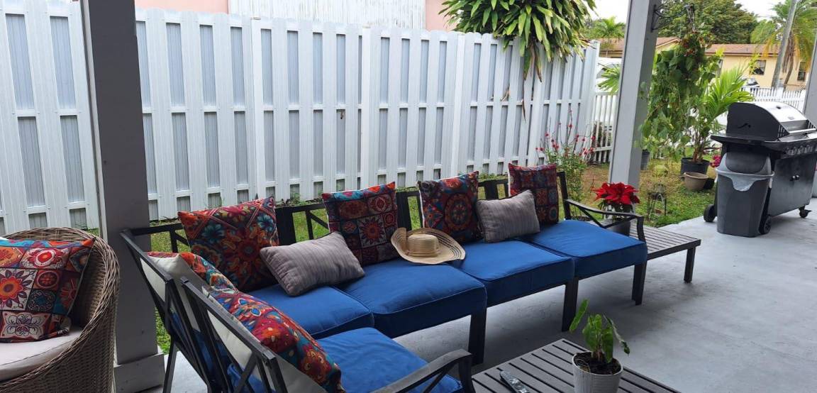 Photo of Patio Balcony in Cutler Bay