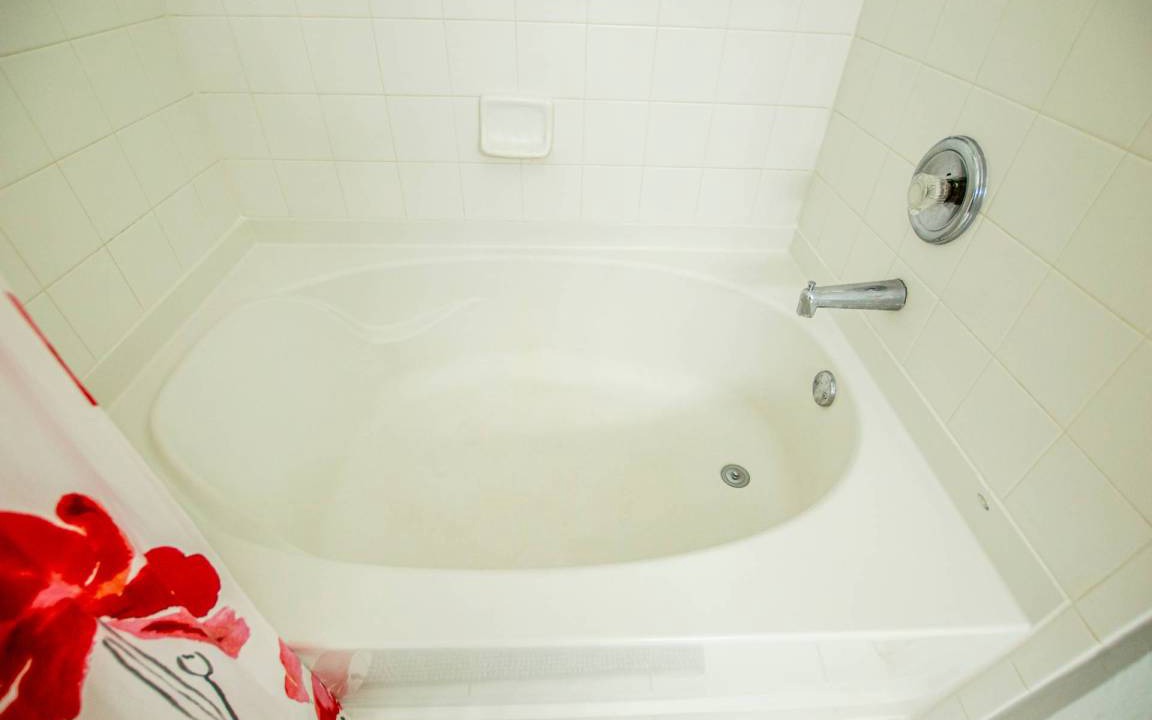 Photo of Bathroom in Meadow Pointe