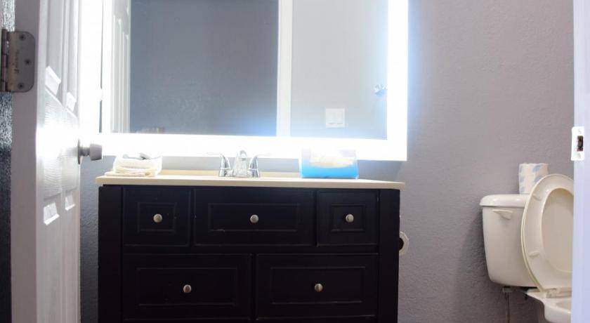 Photo of Bathroom in Okeechobee