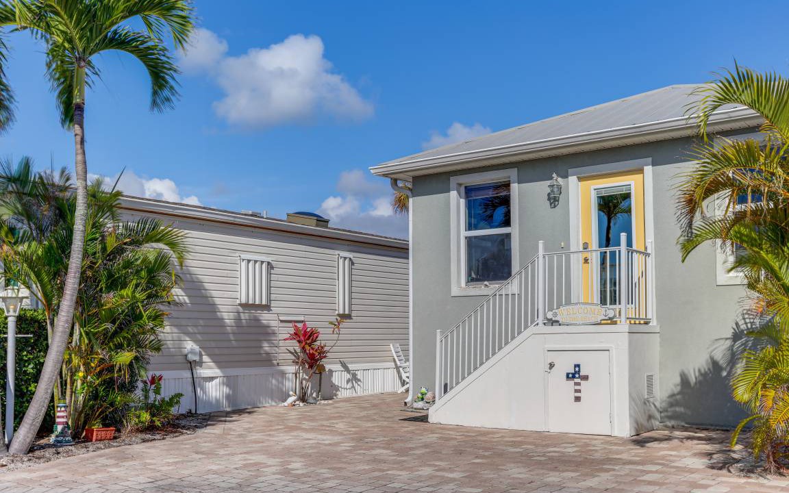 Photo of Others in Hutchinson Island South
