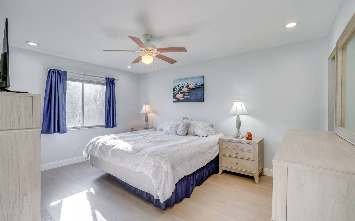 Photo of Bedroom in San Carlos Park