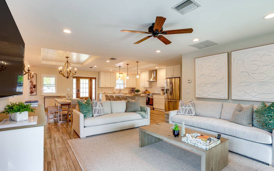 Photo of Livingroom in Stuart