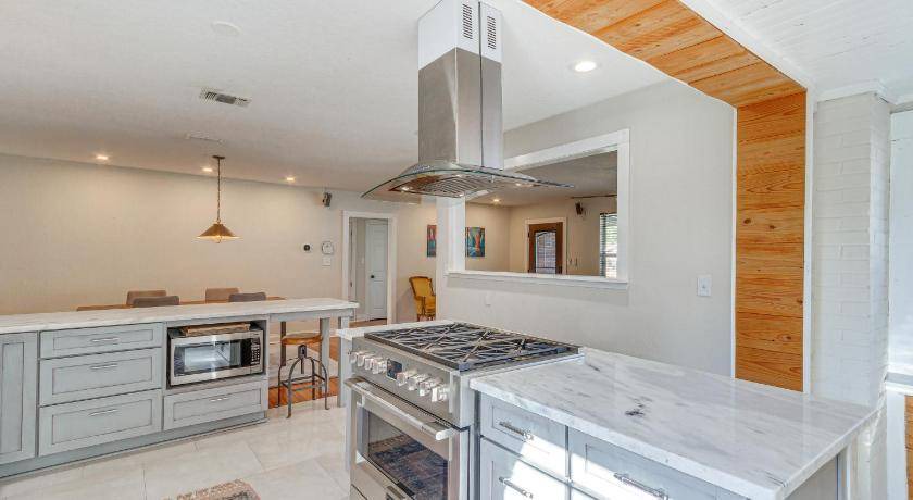 Photo of Kitchen in East Hill