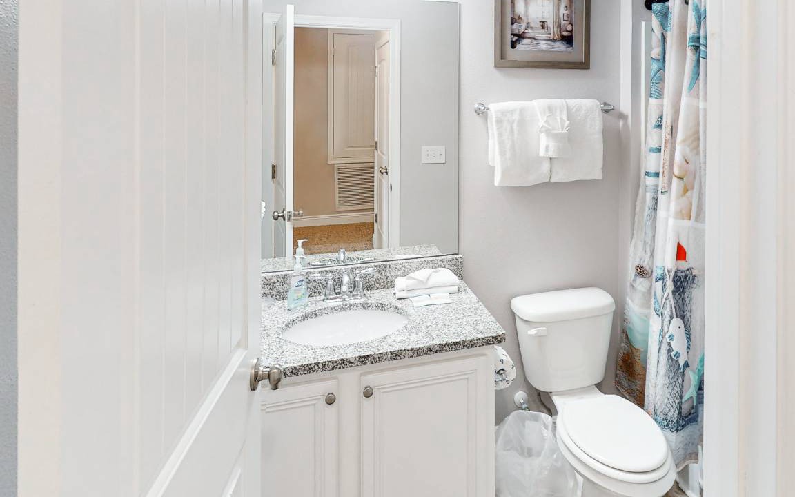 Photo of Bathroom in Thomas Drive