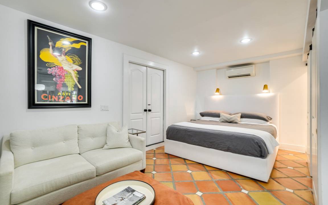 Photo of Bedroom in Beach Park