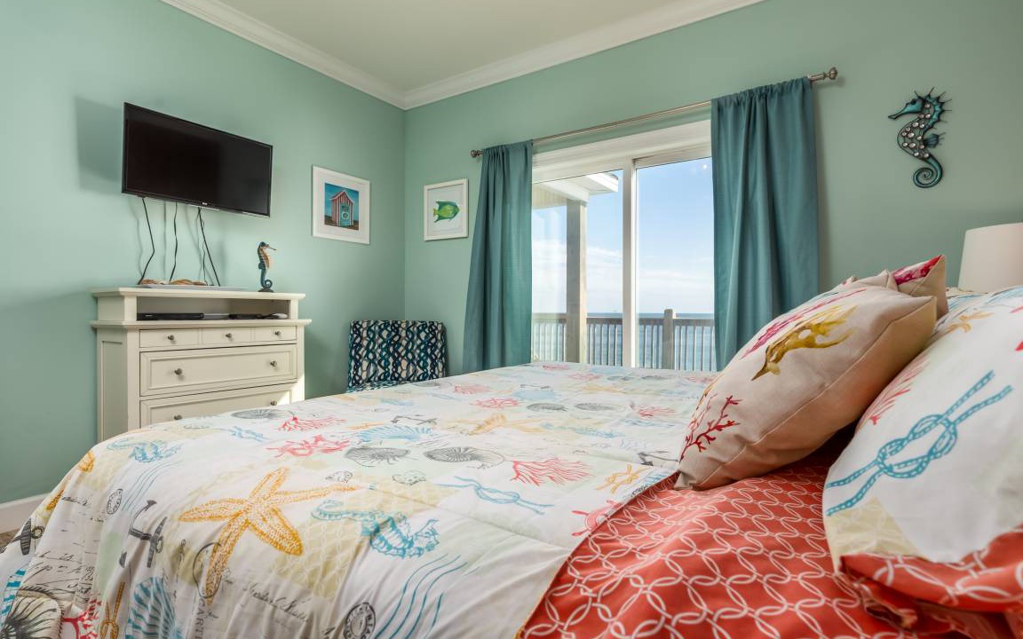 Photo of Bedroom in Dauphin Island