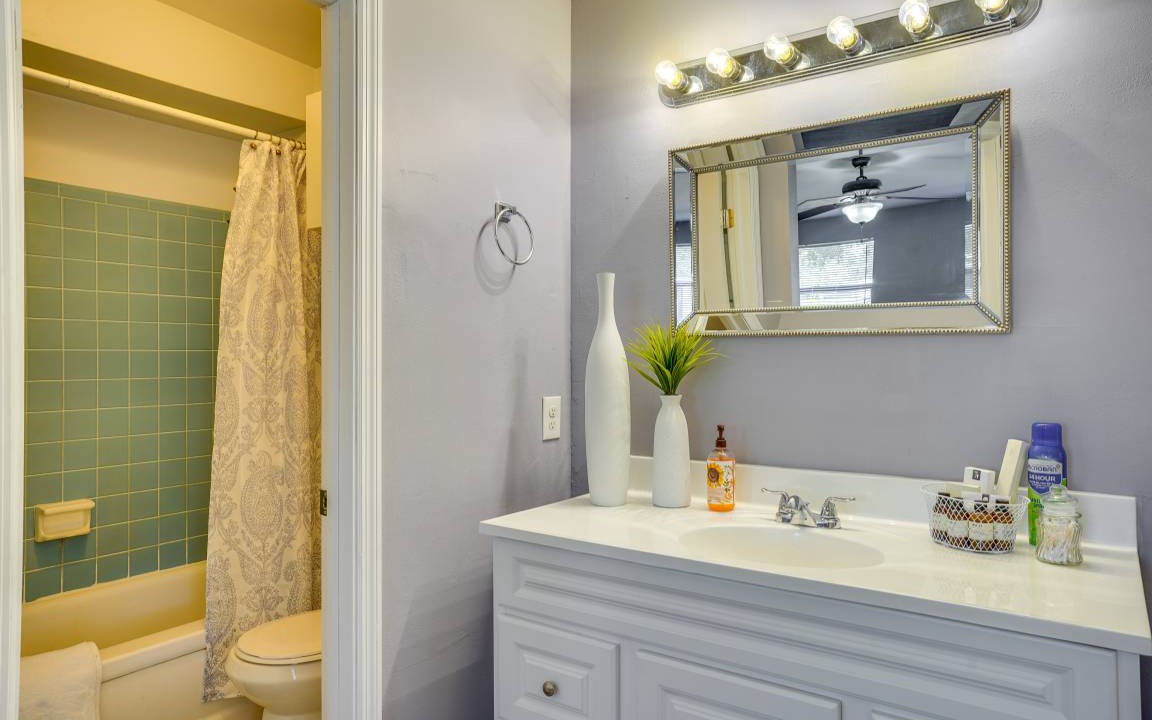 Photo of Bathroom in Lake Somerset