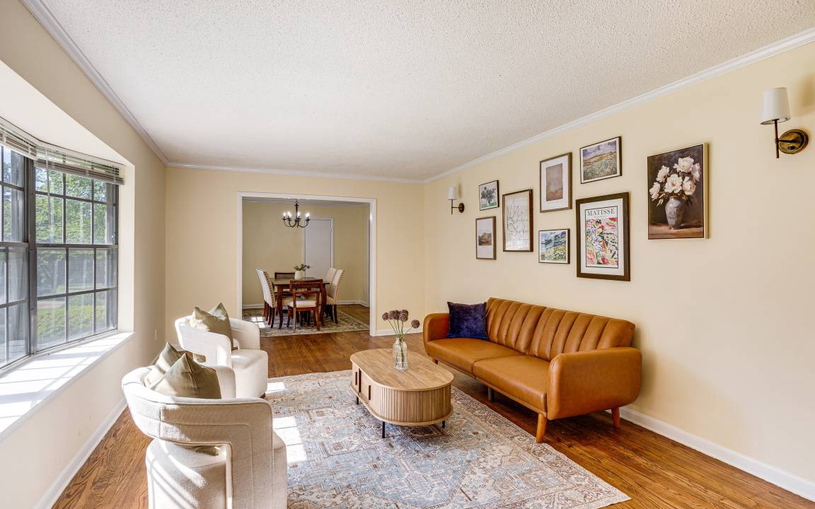 Photo of Livingroom in Huntsville