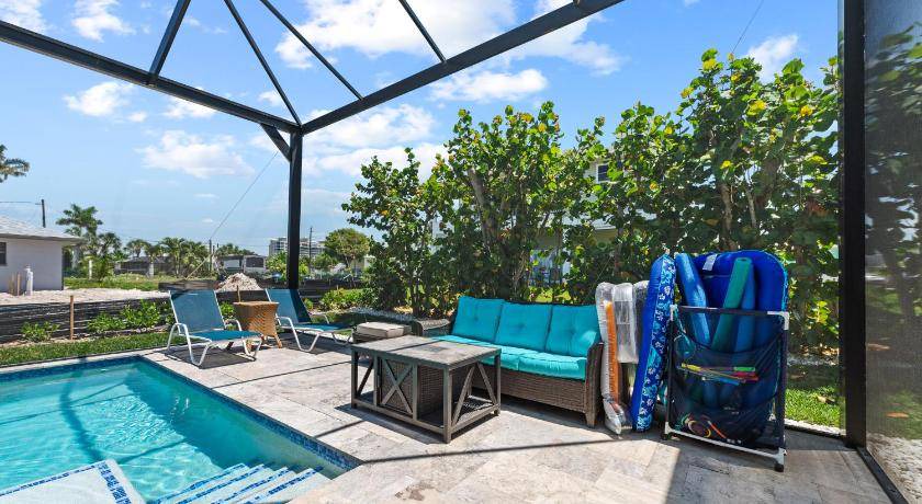 Photo of Patio Balcony in Laguna Shores