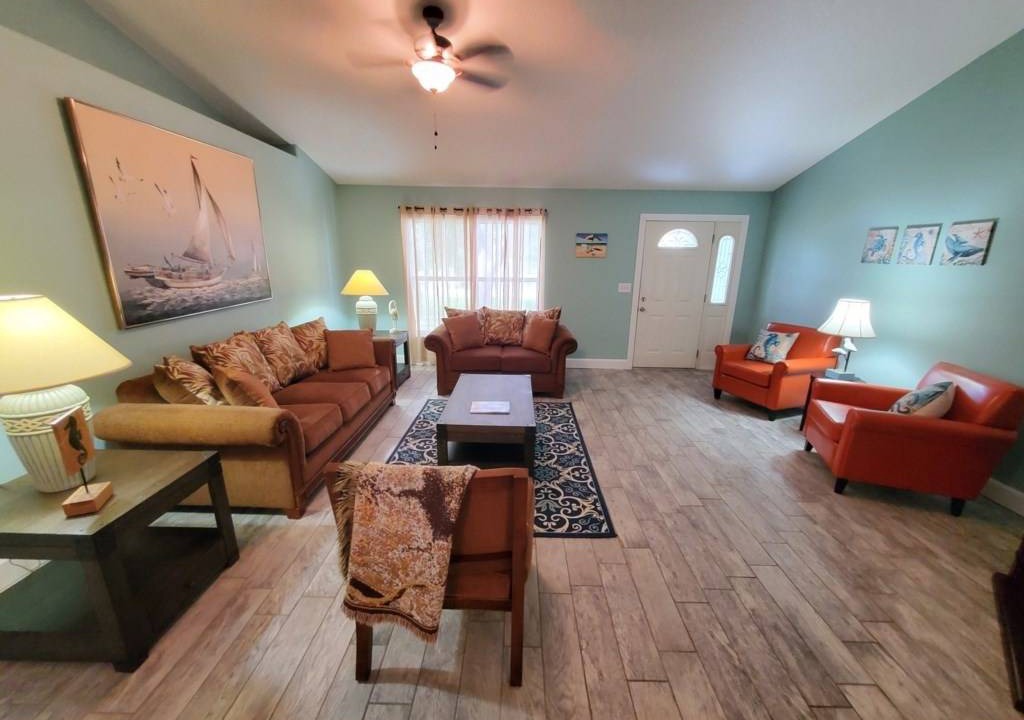 Photo of Livingroom in Butler Beach