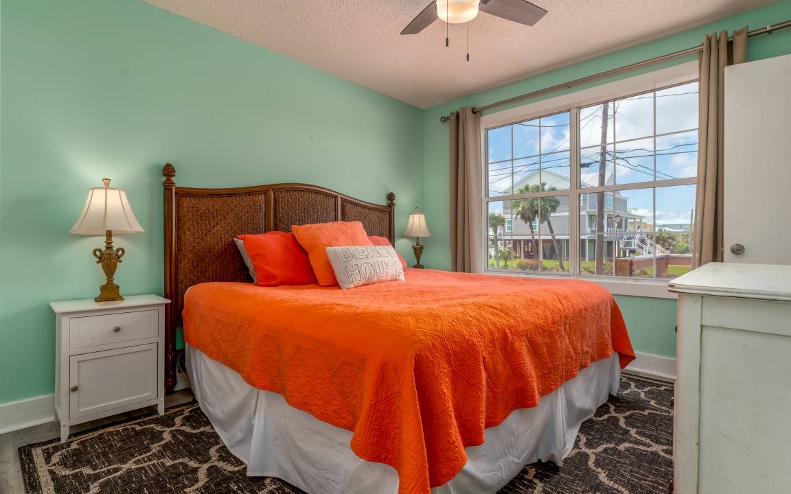 Photo of Bedroom in Dauphin Island