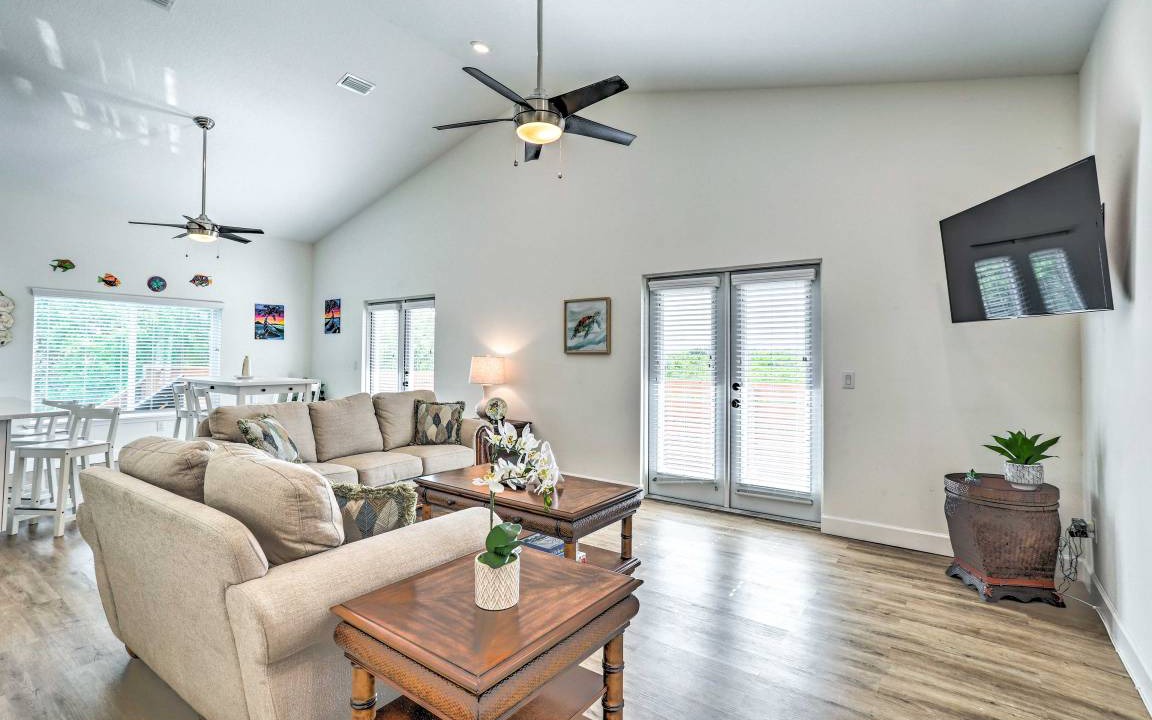 Photo of Livingroom in Port Tampa City