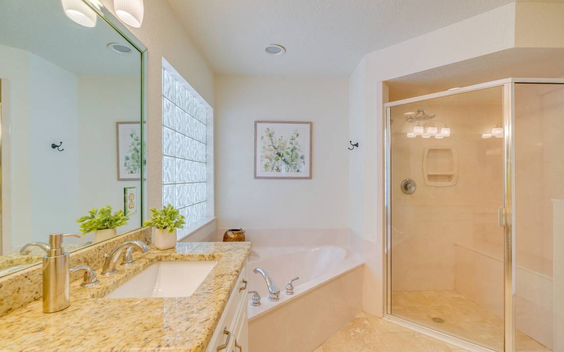 Photo of Bathroom in Candler