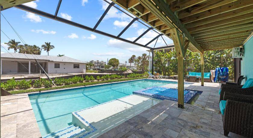 Photo of Patio Balcony in Laguna Shores