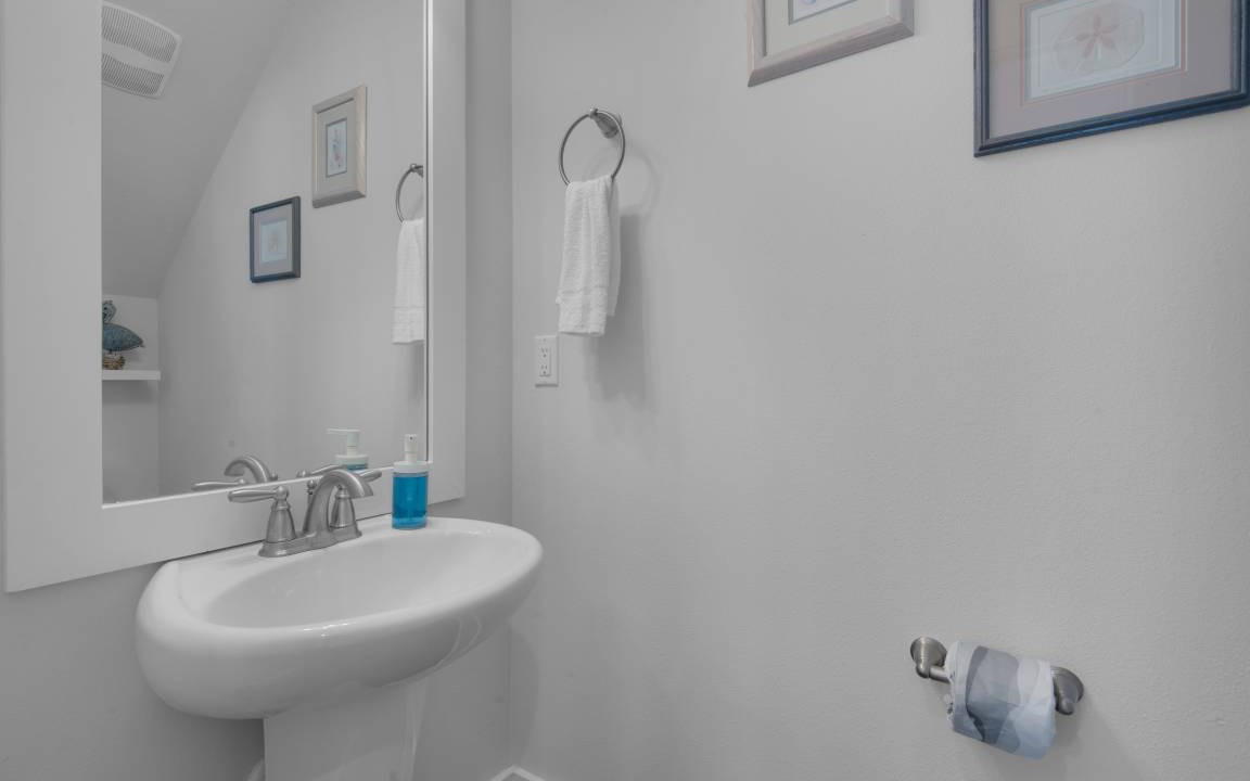 Photo of Bathroom in Navarre Beach