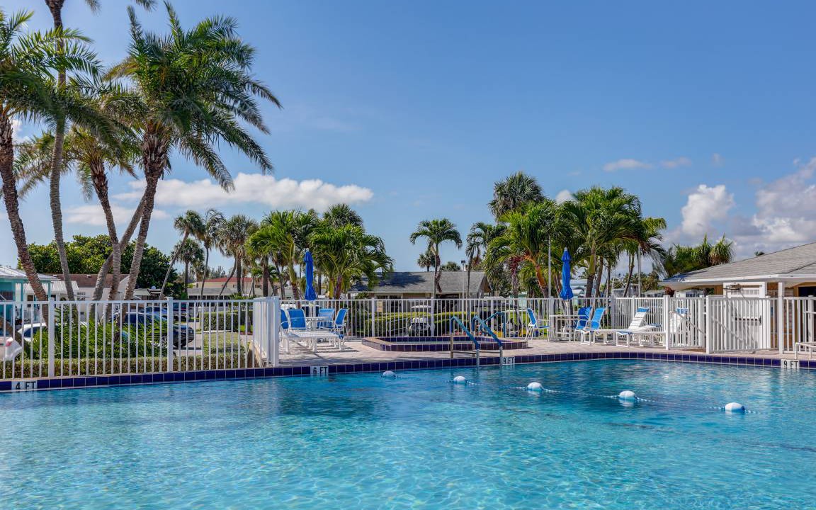 Photo of Others in Hutchinson Island South