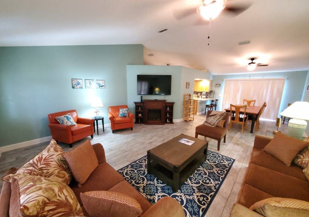 Photo of Livingroom in Butler Beach